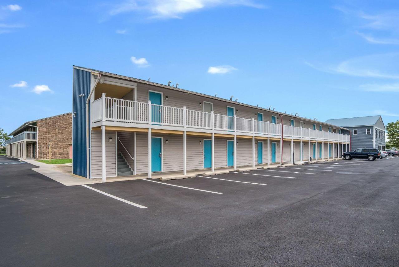 Rodeway Inn At Somers Cove Marina Crisfield Exterior photo