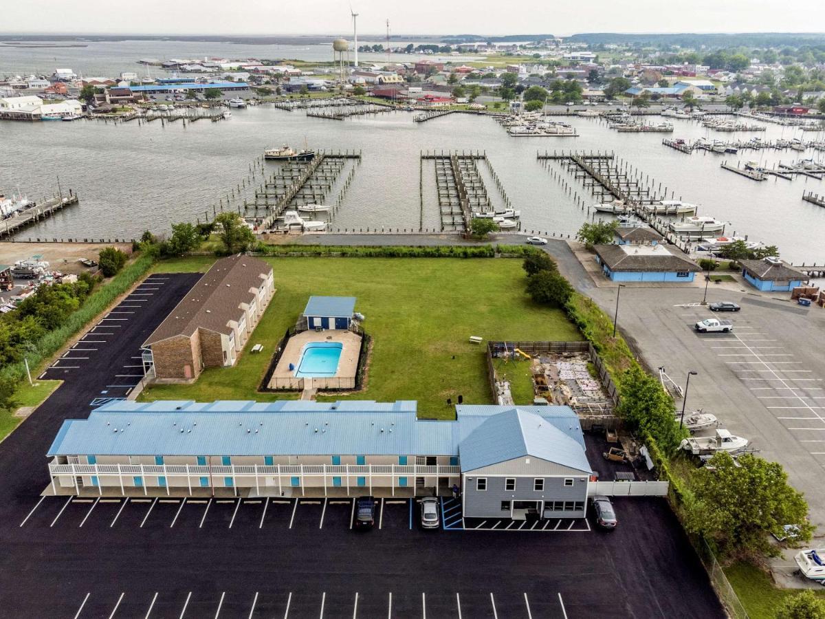 Rodeway Inn At Somers Cove Marina Crisfield Exterior photo