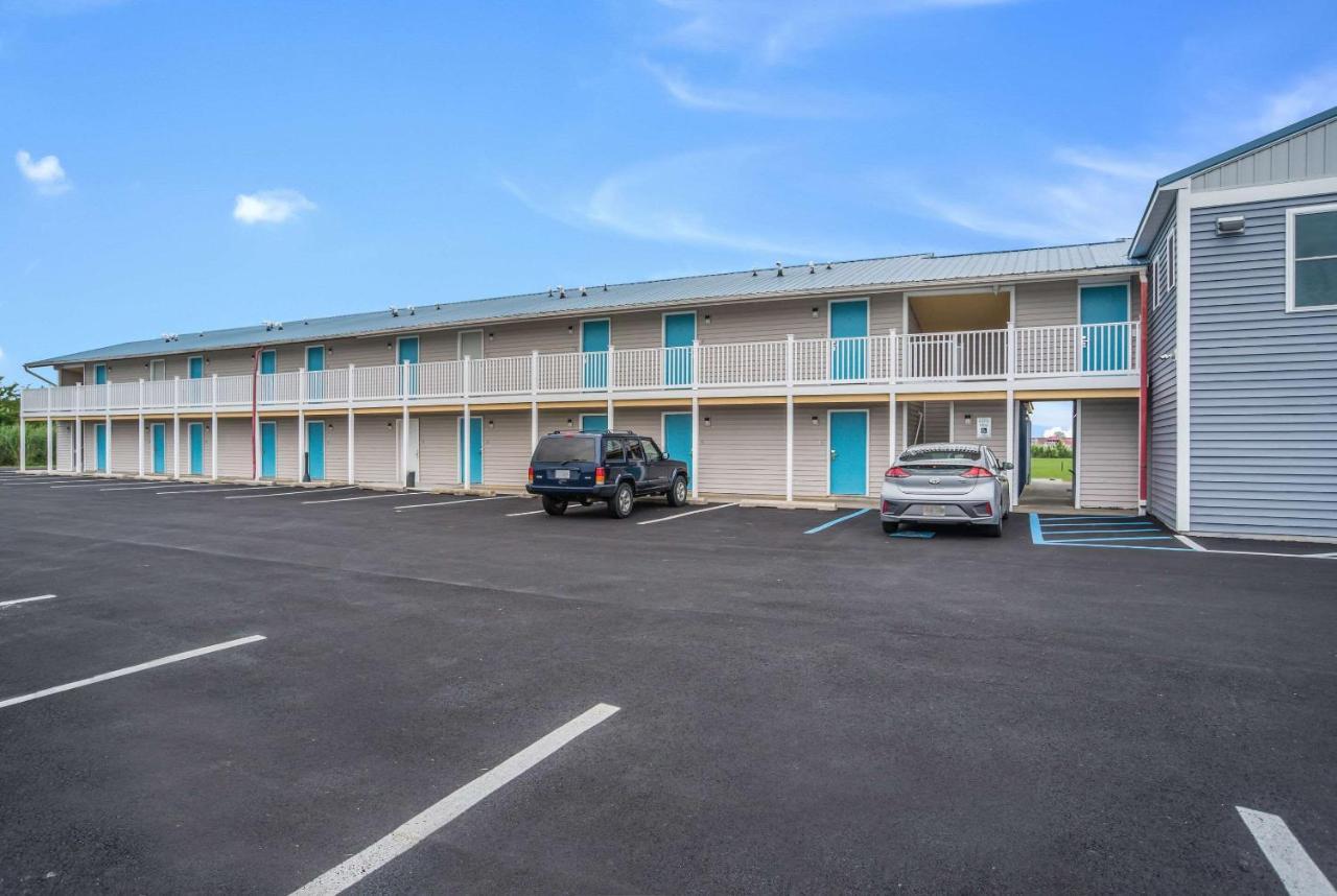Rodeway Inn At Somers Cove Marina Crisfield Exterior photo