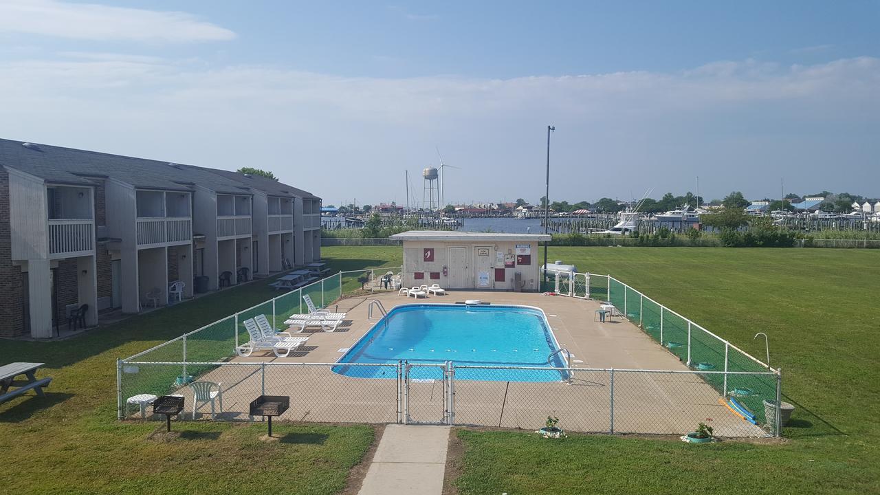 Rodeway Inn At Somers Cove Marina Crisfield Exterior photo