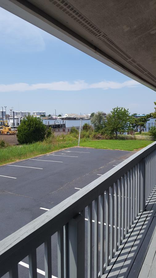 Rodeway Inn At Somers Cove Marina Crisfield Exterior photo
