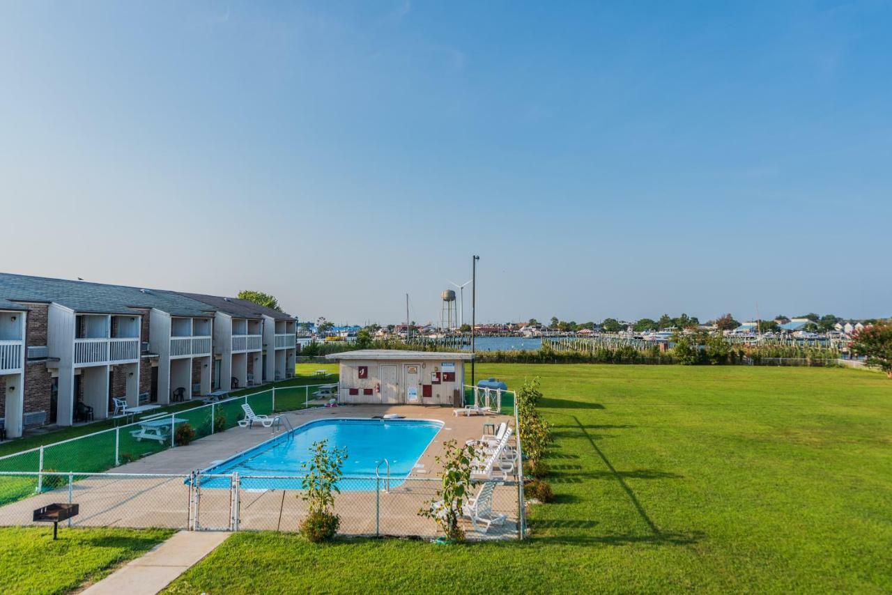 Rodeway Inn At Somers Cove Marina Crisfield Exterior photo